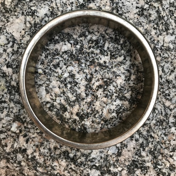 Green & Silver Tone Bamboo Look Bracelet Bangle - Picture 2 of 6